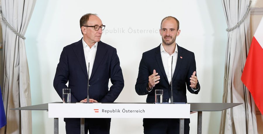 Digitalisierungsstaatssekretär Florian Tursky und Gesundheitsminister Johannes Rauch (von rechts)