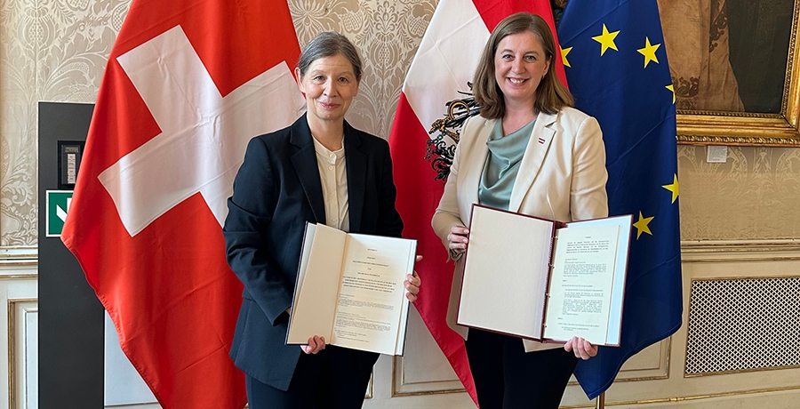 FSts Barbara Eibinger-Miedl und Schweizer Botschafterin Salome Meyer